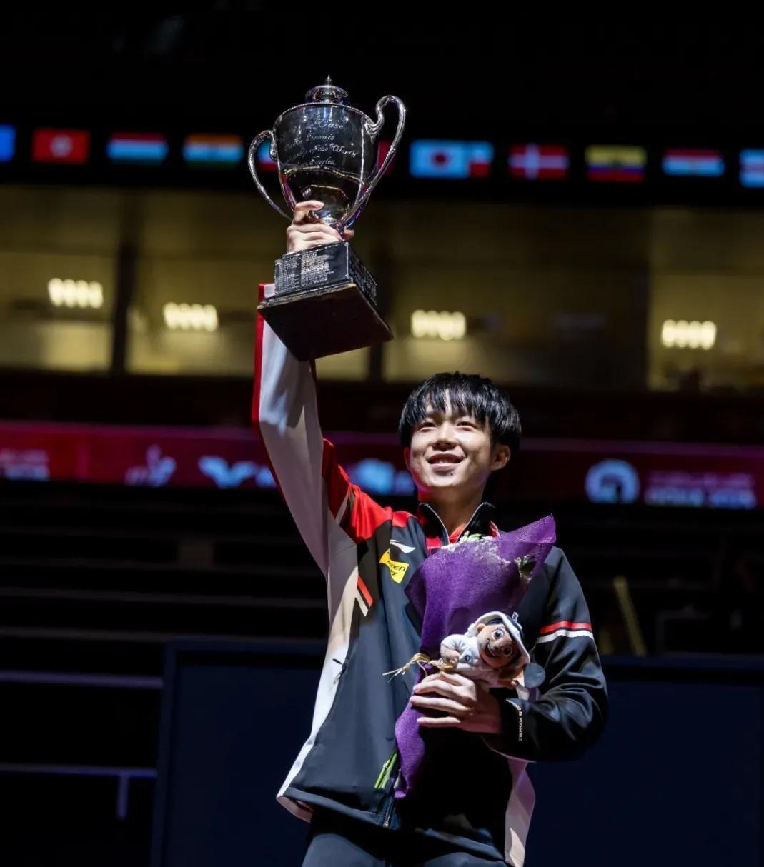 开元体育官网-重要助攻首场状态出色，勇士观众沸腾！，Ning重返赛场赢得满堂喝彩(勇往直前的口号霸气押韵)