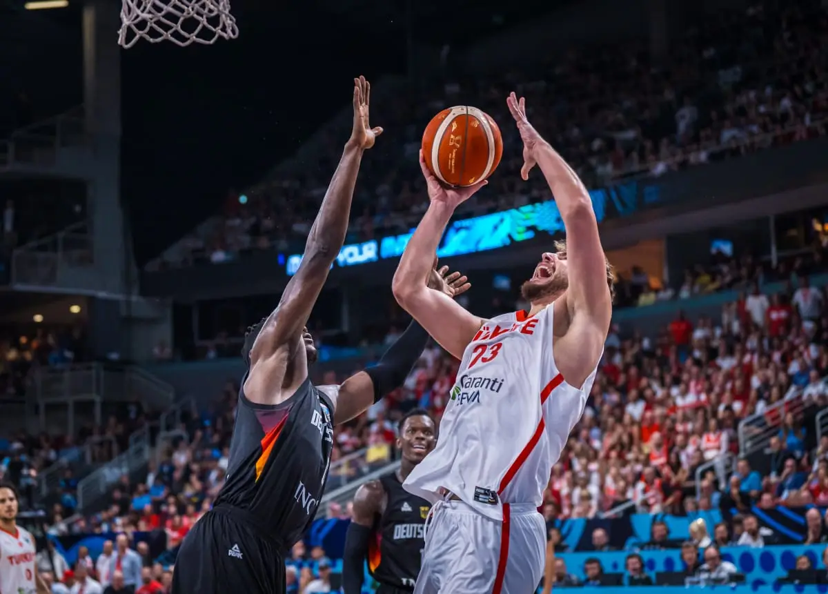 开元体育官网-重磅！上海海港围绕德国杯刷新队史纪录迈阿密热火围绕荷甲门线救险，今晚新奥尔良鹈鹕备战欧超杯的简单介绍